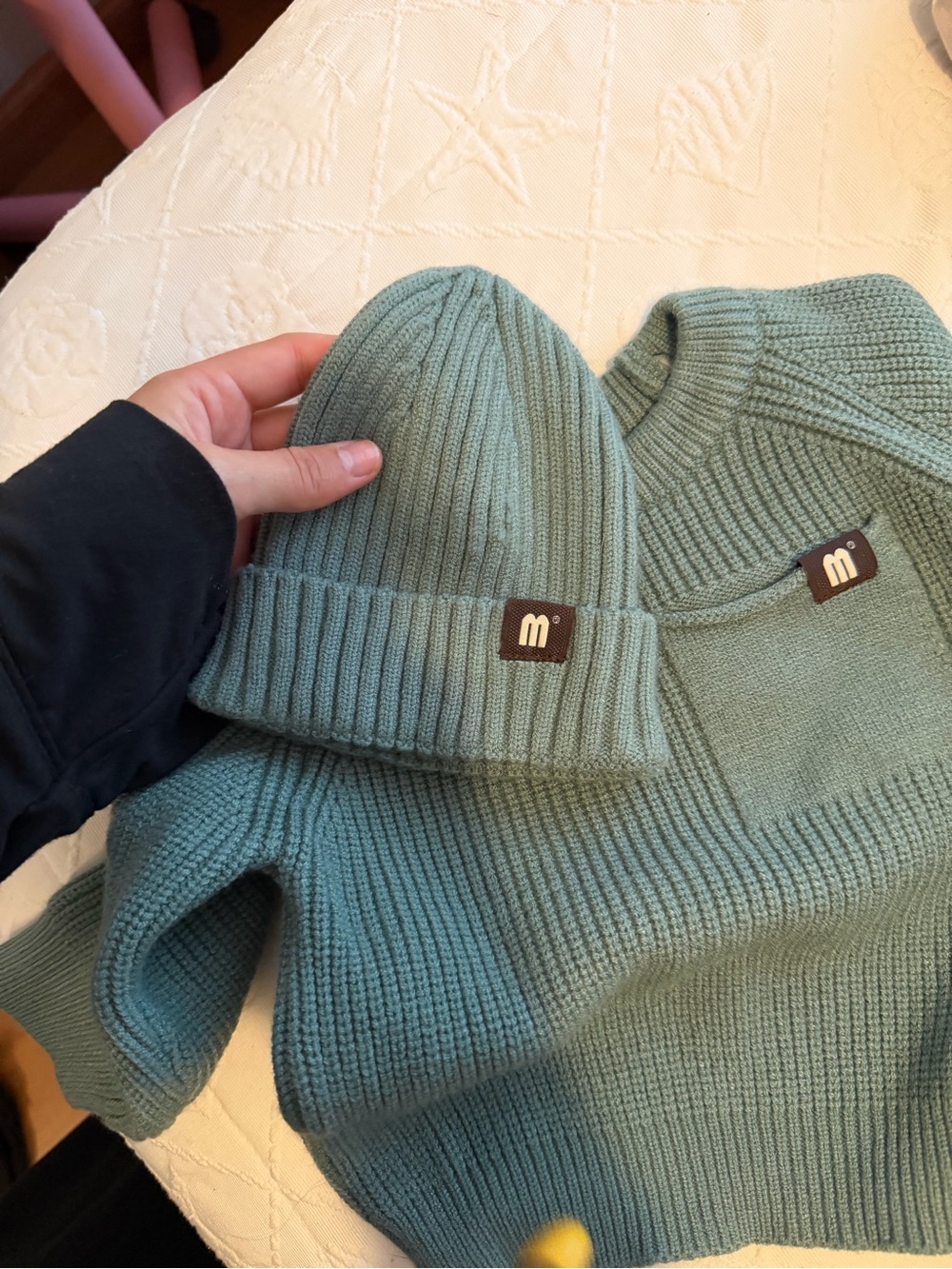 BABY SWEATER SET - Picture 11 of 13